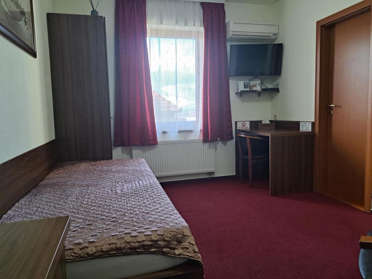 Penzion Kozak B&B Sebedražie 外观 照片